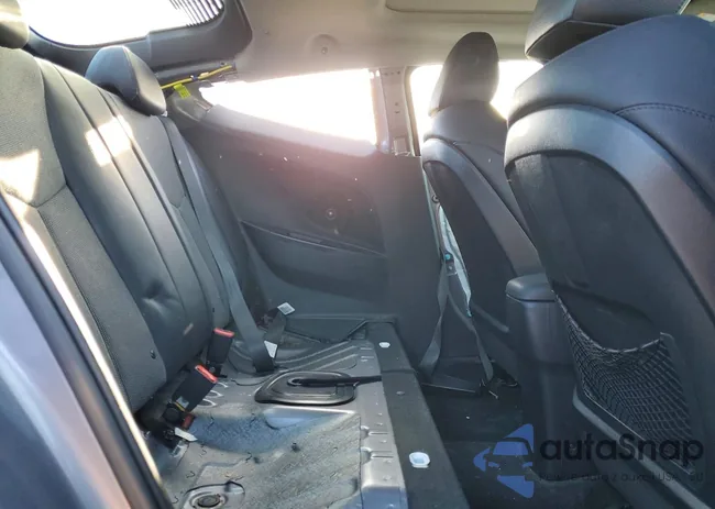 KMHTC6AD7EU207828: 74782465