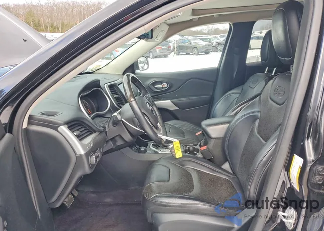 1C4PJMJS1HW632338: 98330595