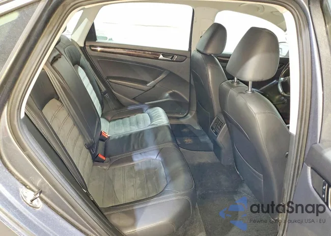 1VWCN7A34EC102436: 97697255