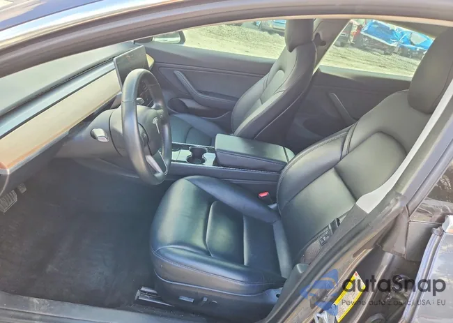 5YJ3E1EB7JF115776: 99013375