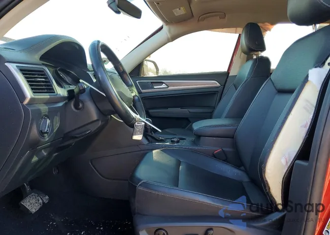 1V2KR2CAXMC511586: 73948395