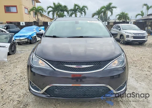 2C4RC1AG0JR120940: 73057515