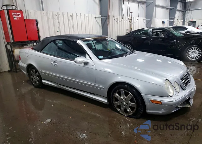 WDBLK70G31T075951: 98664435