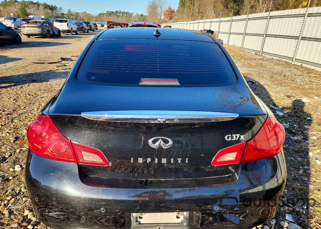 JN1CV6AR9DM356107: 73830345