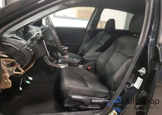 1HGCR2F3XHA033529: 72307935