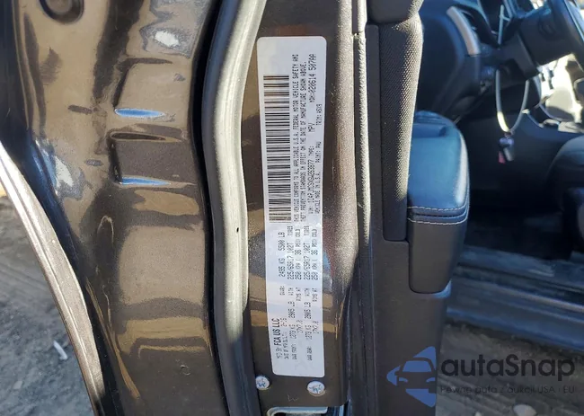 1C4PJMCSXGW263877: 99502055