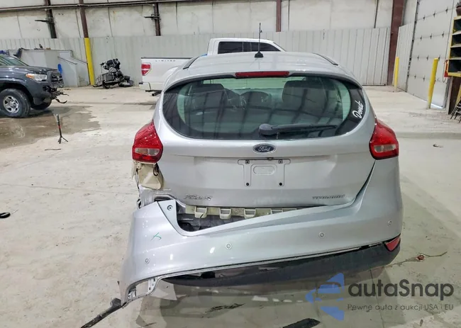 1FADP3N27JL232853: 73859455