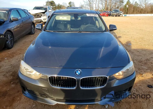 WBA3B3G51FNR87789: 72217345