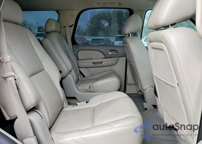 1GNUKCE00AR155108: 73657255