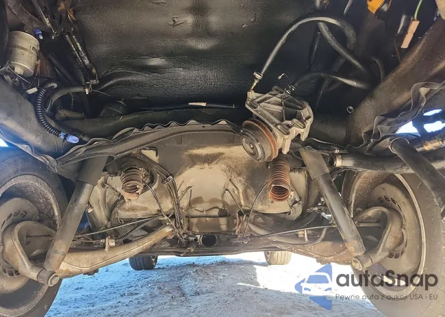 WP0EB0913JS160830: 74044095