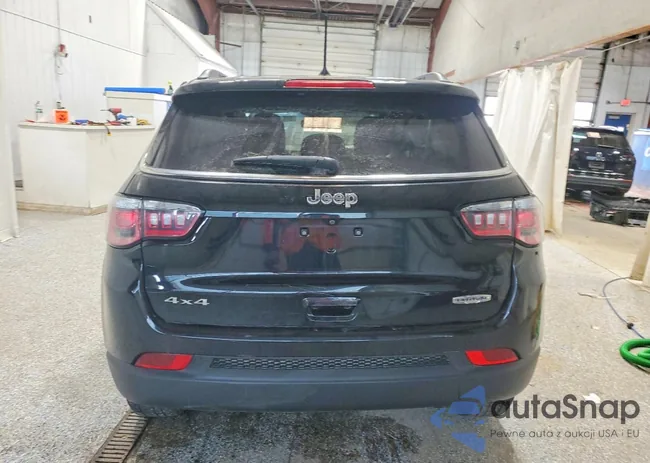 3C4NJDBB9JT281390: 99696745