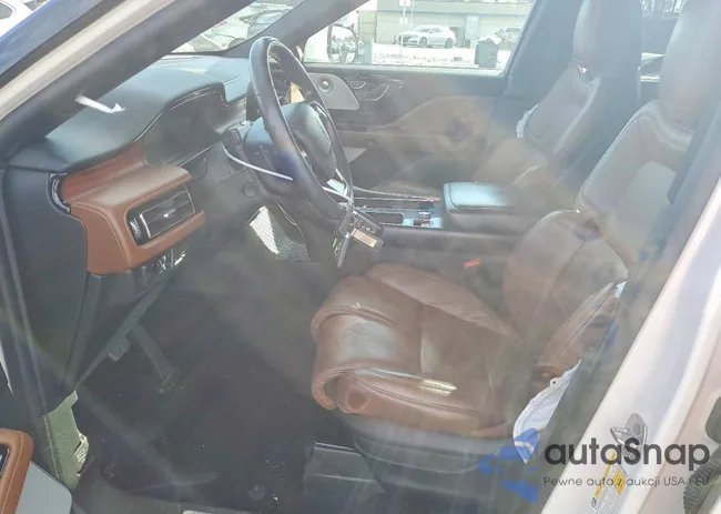 5LM5J7XC3NGL06824: 99310215