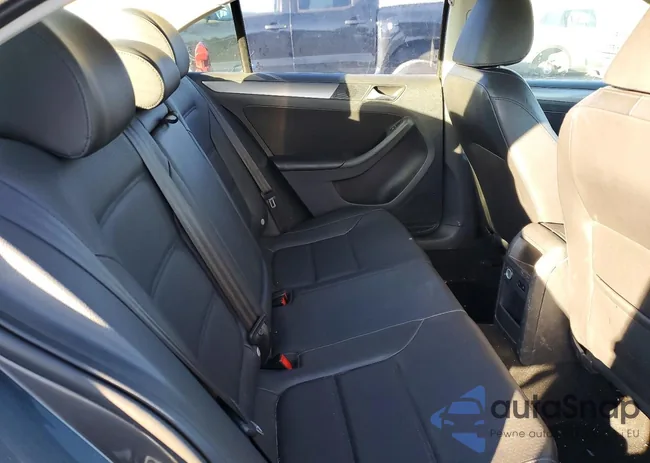 3VWLL7AJ0DM353925: 72275565