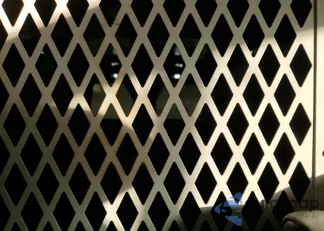 1FTYR1YG9GKB19745: 73195885