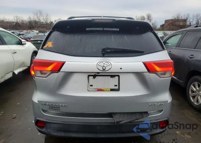 5TDJZRFH4JS893719: 99992935