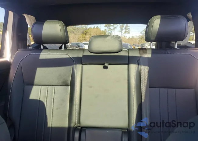 3VVCB7AX8RM168492: 98318435