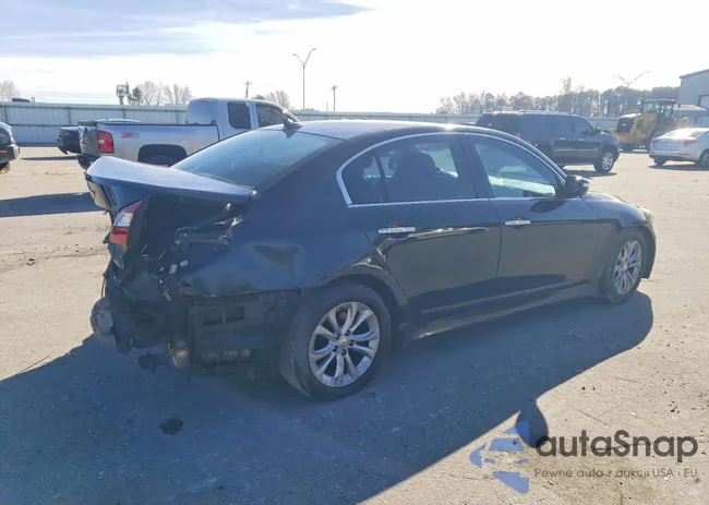 KMHGC4DDXCU157778: 73820465