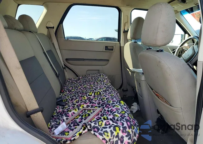 1FMCU59H98KB12864: 75068555