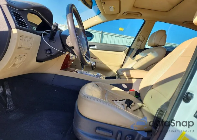 KMHGC4DD8DU250980: 74078155