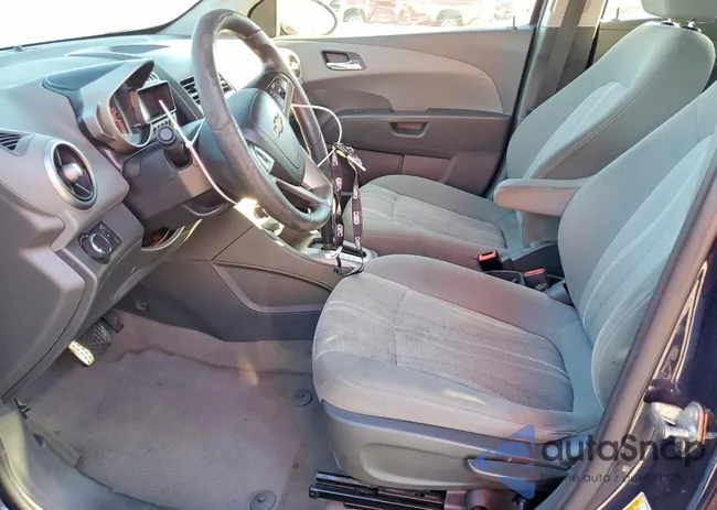 1G1JC5SG4G4101430: 74103425