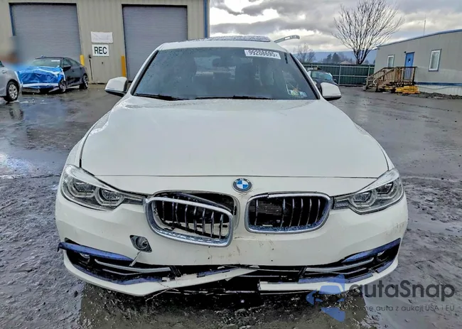 WBA8D9G50HNU59313: 99208695