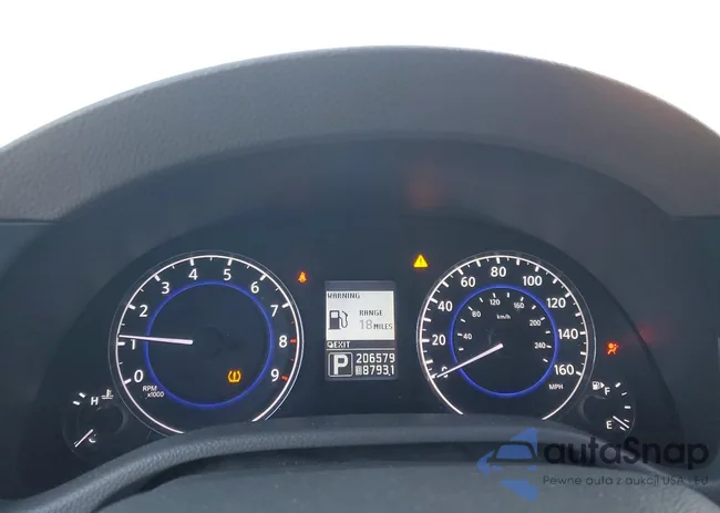 JN1DV6AR1BM650327: 72495375