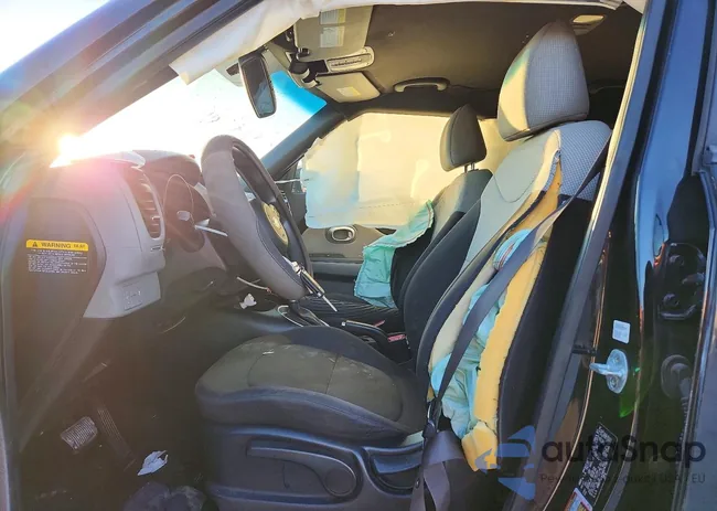 KNDJN2A24H7473971: 99158295