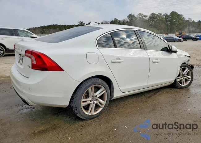 YV140MFK2F1365584: 74896905