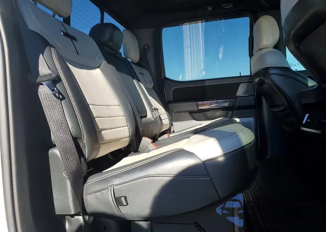 1FT6W1EV2PWG25283: 73062425