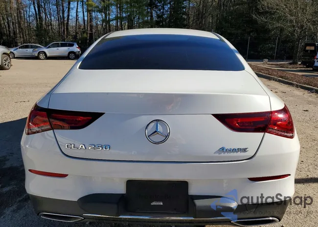 W1K5J4HB0LN102489: 72827965