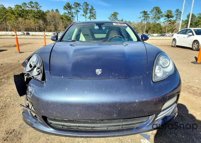 WP0AA2A70CL011186: 74819075