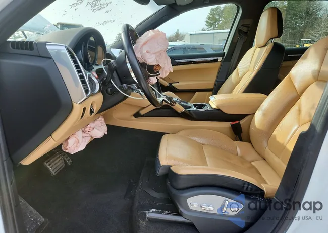 WP1AB2A24JLA60873: 73732355