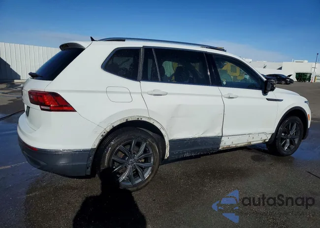 3VV3B7AX3RM137683: 75369465