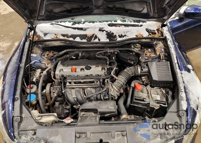 1HGCP2F84AA133519: 73714475