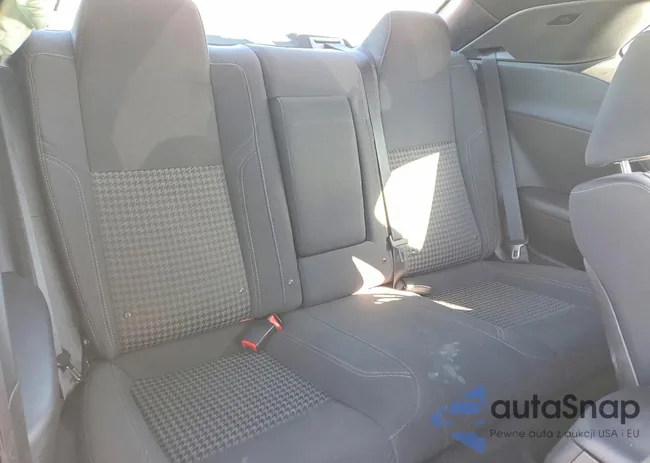 2C3CDZAG5KH557653: 73553245