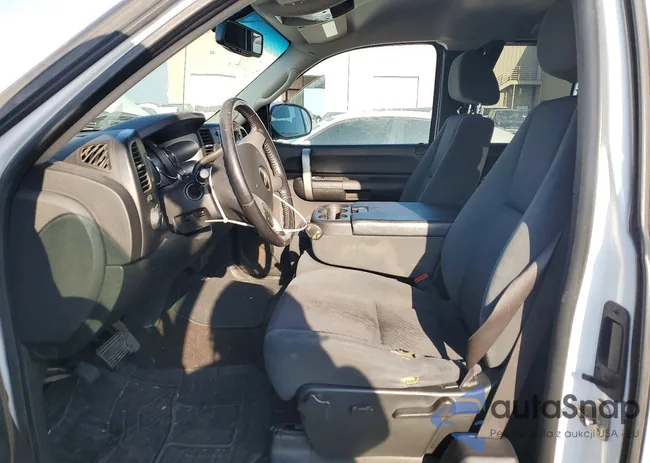 1GCEC29029Z157128: 74198195