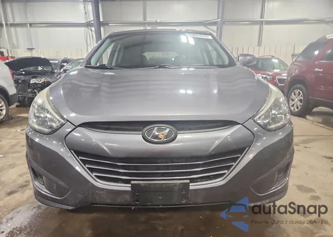 KM8JTCAF5EU818075: 74044645