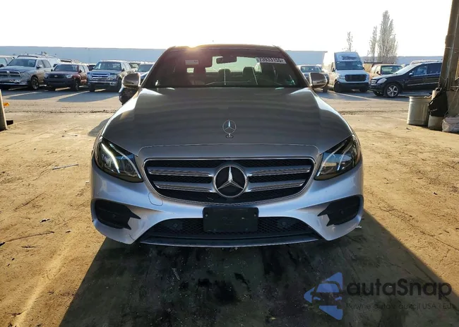 WDDZF4KB2HA084748: 73933155