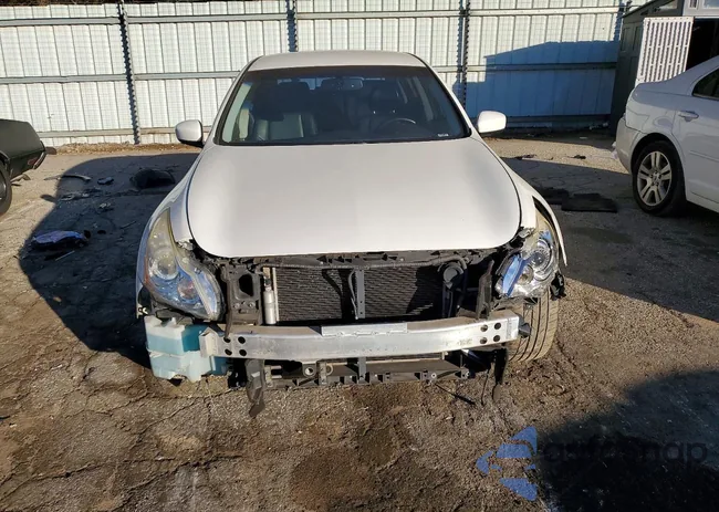 JN1CV6AP8FM500716: 73298575