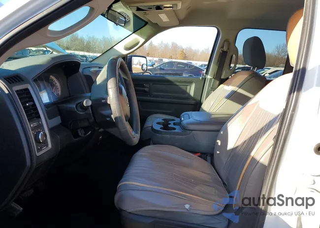 1C6RR7FT2JS236931: 99669225