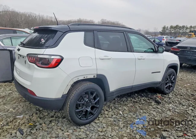 3C4NJDBB4NT221491: 99294645