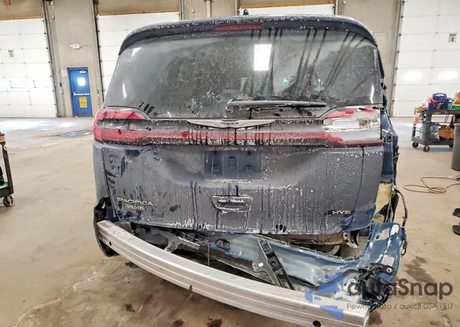 2C4RC1L73PR631418: 74449575