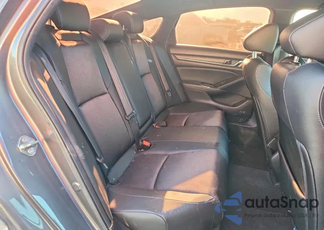 1HGCV1F32KA063203: 99466435