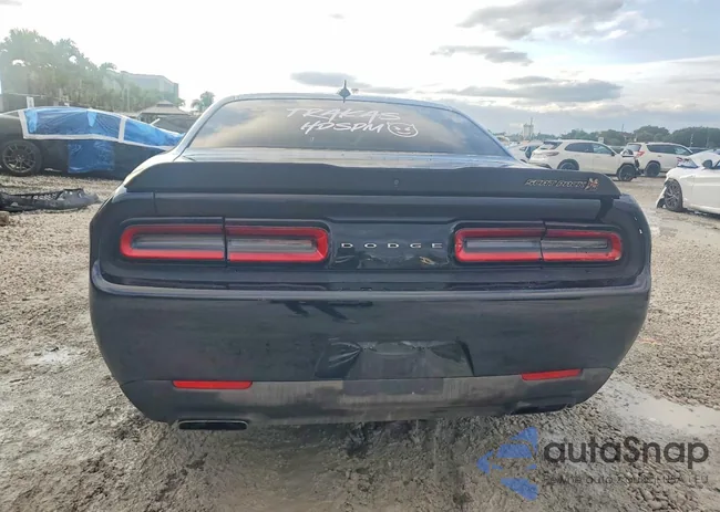 2C3CDZFJ8PH618067: 73000155