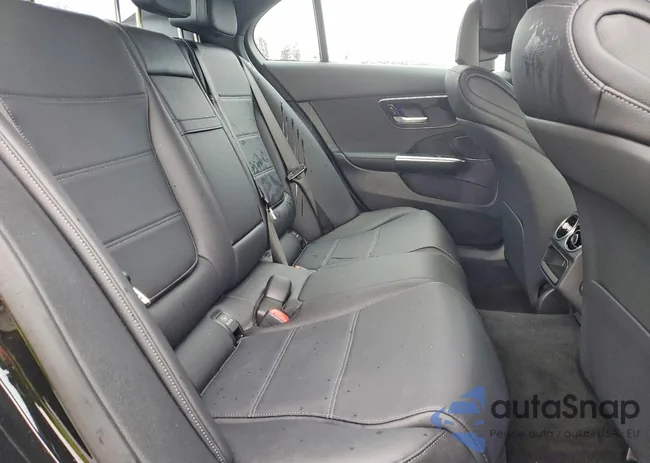 W1KAF4HB1SR284095: 98690905