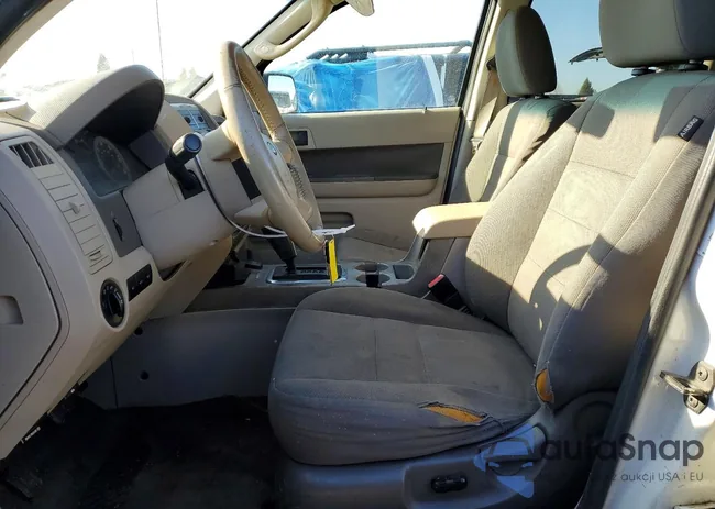 1FMCU593X9KA38568: 98922045