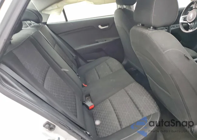 3KPA24AD1LE282975: 98620635