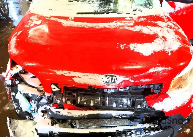 KNDJN2A29K7683733: 73708475