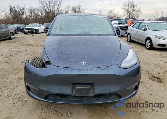 5YJYGDEE6MF060415: 98940555