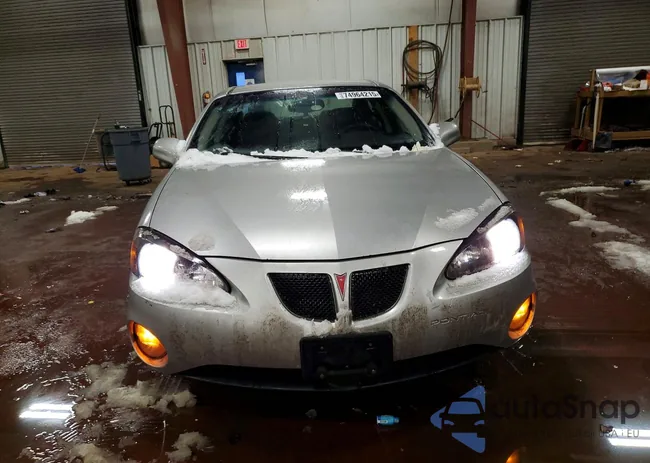 2G2WP552661215882: 74964215